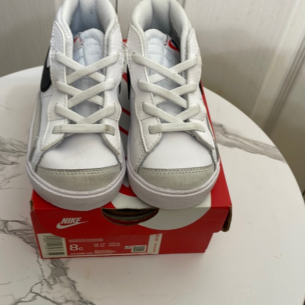 Nike Blazer Mid ‘77